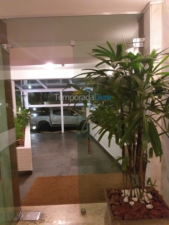 Apartamento para aluguel de temporada em Guarujá (Pitangueiras)