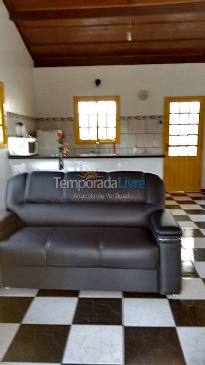 Casa para aluguel de temporada em Ubatuba (Enseada)