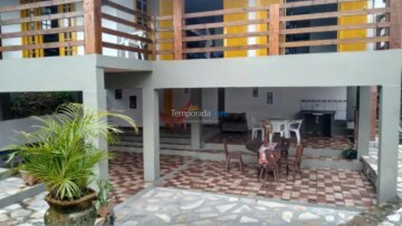 Casa para aluguel de temporada em Ubatuba (Enseada)