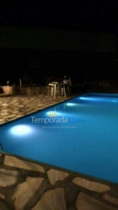 Casa para aluguel de temporada em Ubatuba (Enseada)