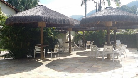 Condomínio RESIDENCIAL Via Marina - Chalé na Praia da Enseada