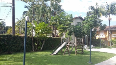 Condomínio RESIDENCIAL Via Marina - Chalé na Praia da Enseada