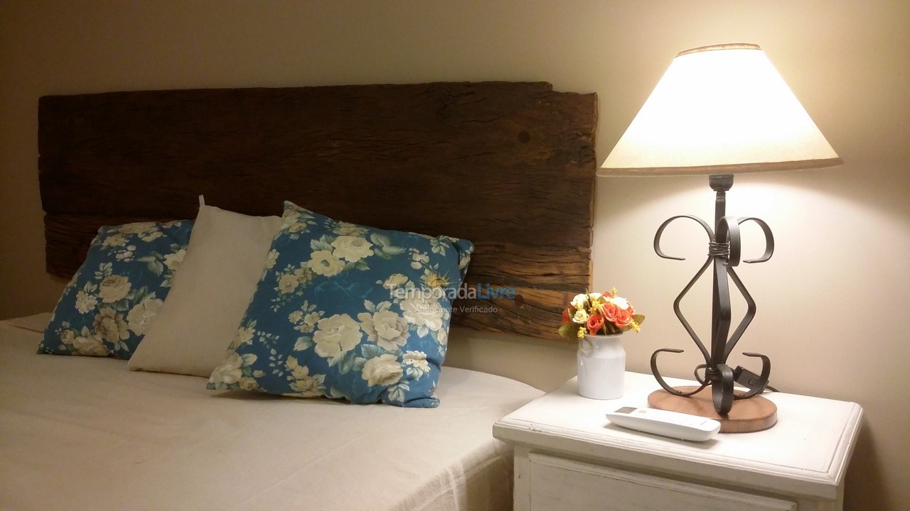 Apartamento para aluguel de temporada em Ubatuba (Enseada)