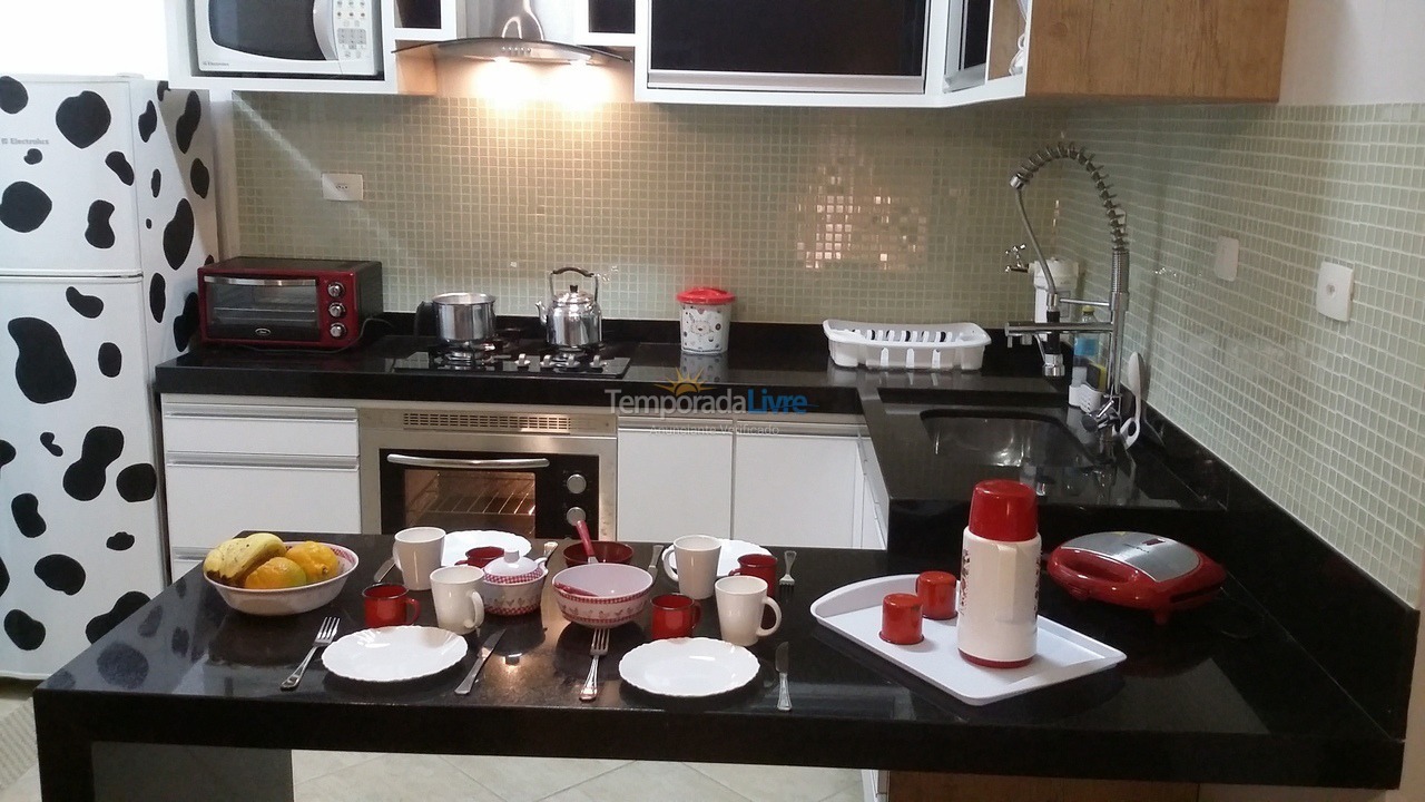 Apartamento para aluguel de temporada em Ubatuba (Enseada)