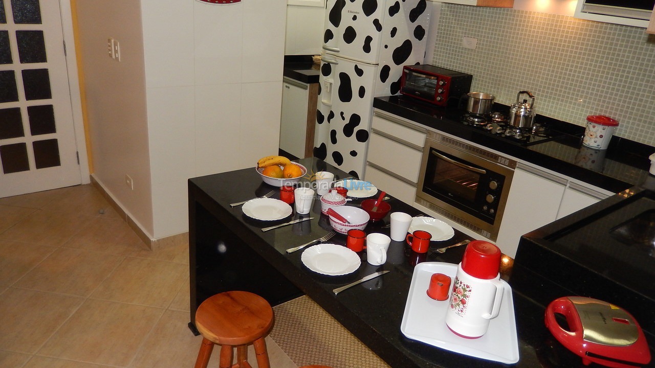 Apartamento para aluguel de temporada em Ubatuba (Enseada)