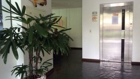 Excellent 3 bedroom apartment on the beach of Enseada - Guarujá.