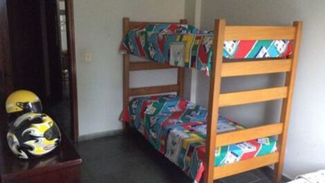 Excellent 3 bedroom apartment on the beach of Enseada - Guarujá.