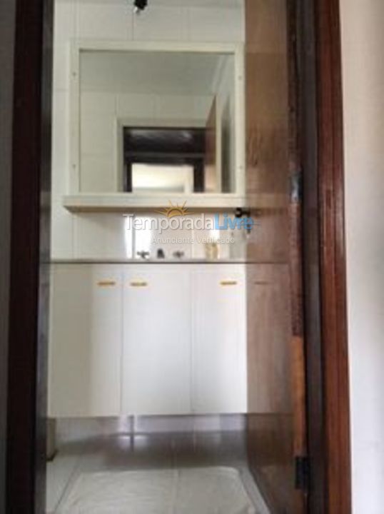 Apartment for vacation rental in Guarujá (Enseada)