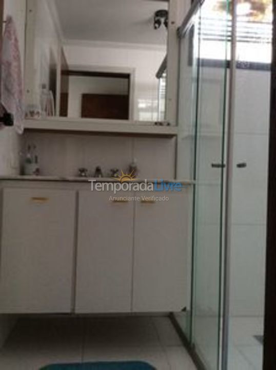 Apartment for vacation rental in Guarujá (Enseada)