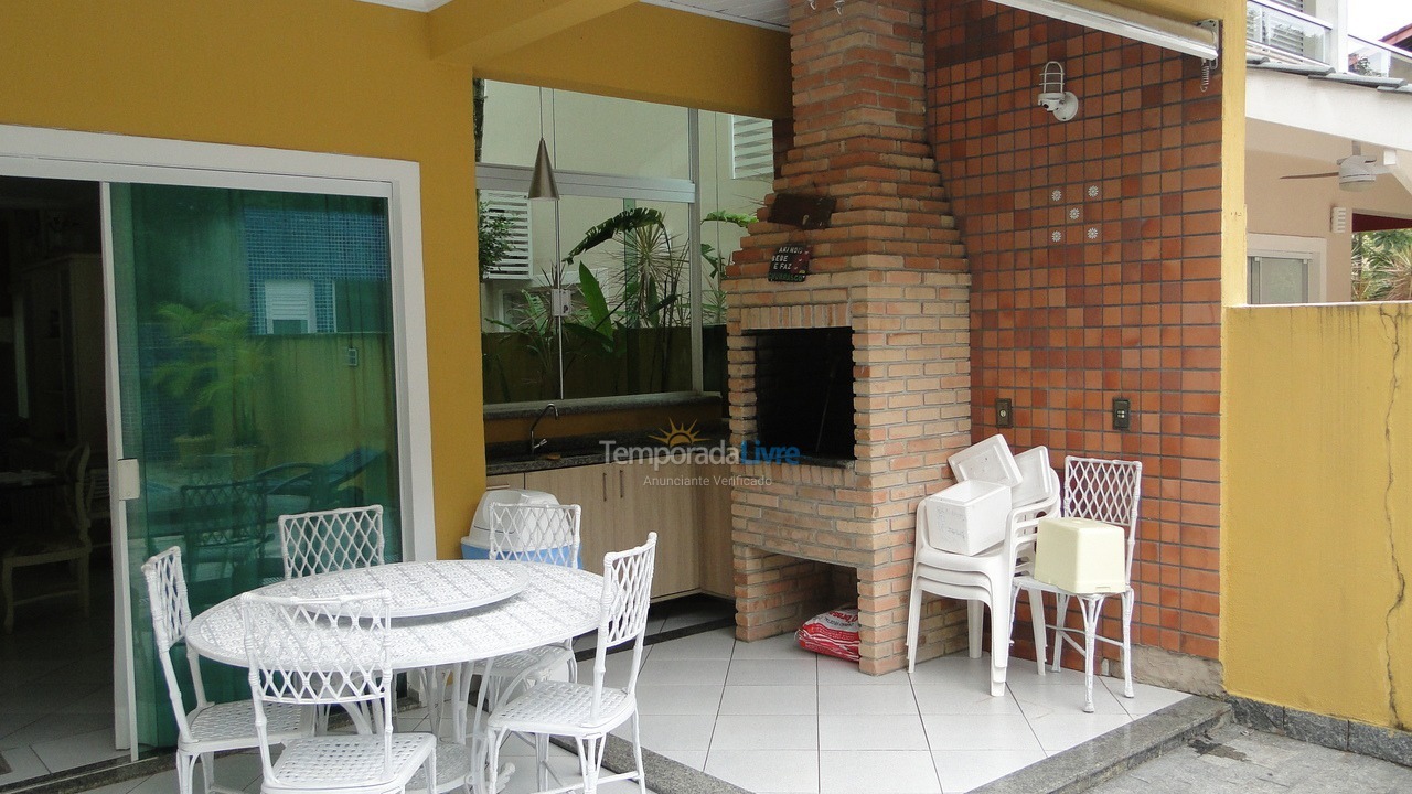 Casa para aluguel de temporada em Bertioga (Riviera de São Lourenço)