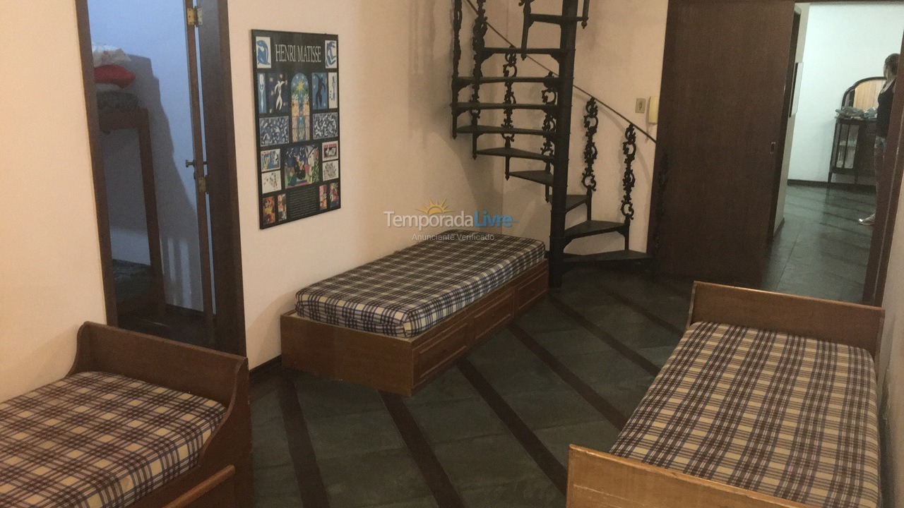 Apartamento para alquiler de vacaciones em Cabo Frio (Praia do Forte)