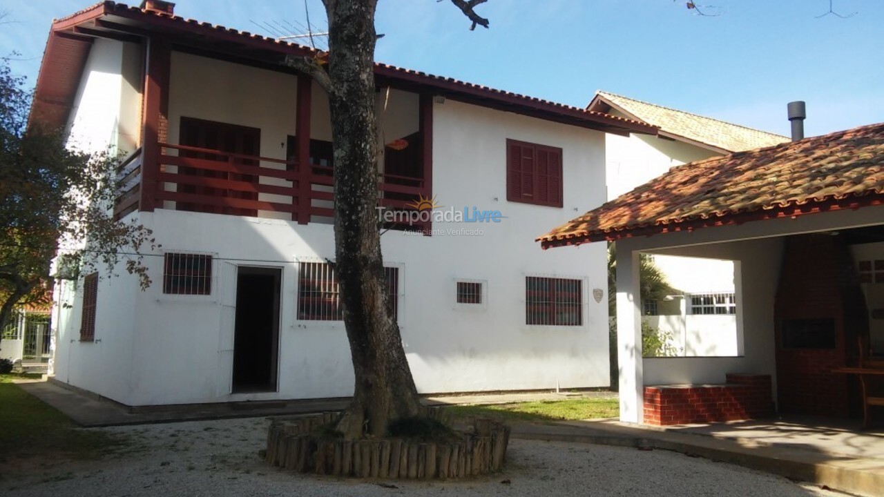 Casa para aluguel de temporada em Florianópolis (Cachoeira do Bom Jesus)