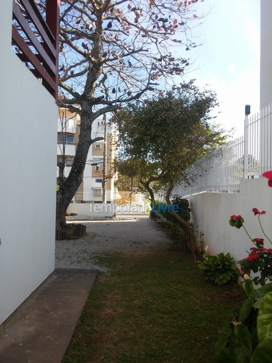 Casa para aluguel de temporada em Florianópolis (Cachoeira do Bom Jesus)