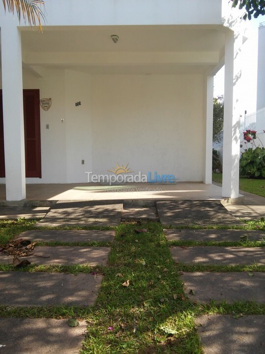 Casa para aluguel de temporada em Florianópolis (Cachoeira do Bom Jesus)