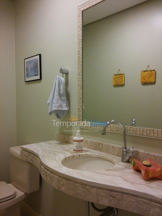 Apartamento para aluguel de temporada em Florianópolis (Cachoeira do Bom Jesus)