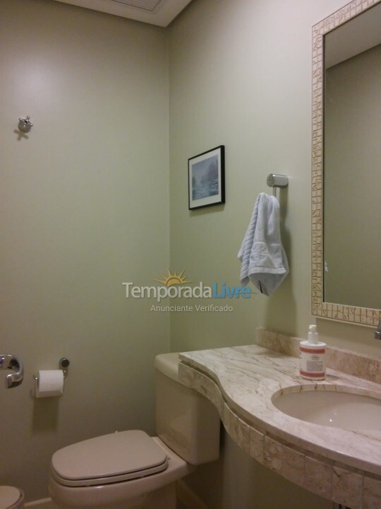 Apartamento para aluguel de temporada em Florianópolis (Cachoeira do Bom Jesus)