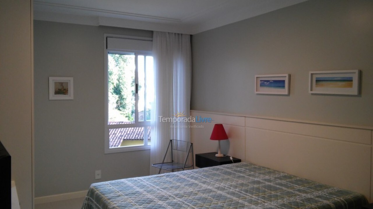 Apartamento para aluguel de temporada em Florianópolis (Cachoeira do Bom Jesus)