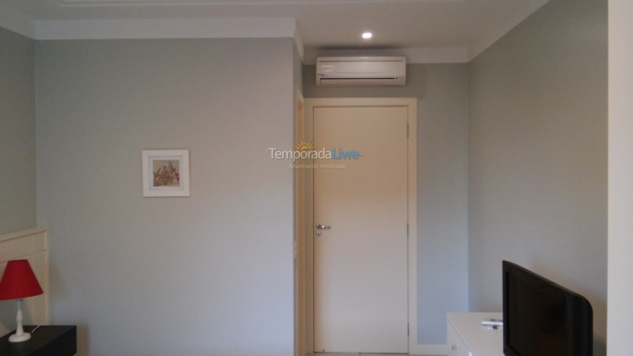 Apartamento para aluguel de temporada em Florianópolis (Cachoeira do Bom Jesus)