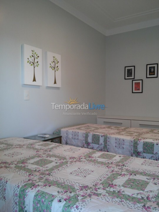 Apartamento para aluguel de temporada em Florianópolis (Cachoeira do Bom Jesus)