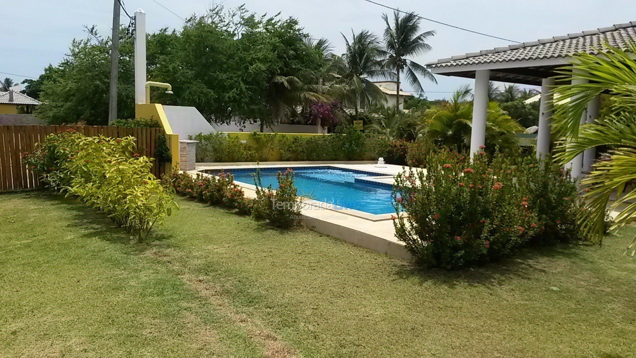 House for vacation rental in Camaçari (Praia de Guarajuba)