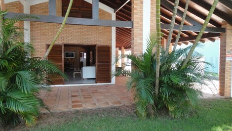 CASA ESPAÇOSA PARA 12 PESSOAS CACHOEIRA BOM JESUS