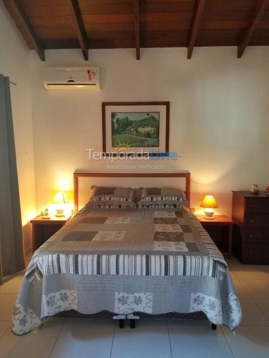 Casa para aluguel de temporada em Florianópolis (Cachoeira do Bom Jesus)