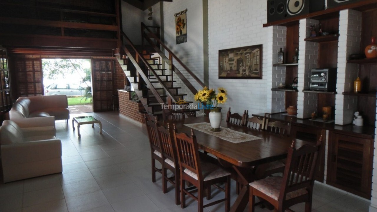 Casa para aluguel de temporada em Florianópolis (Cachoeira do Bom Jesus)