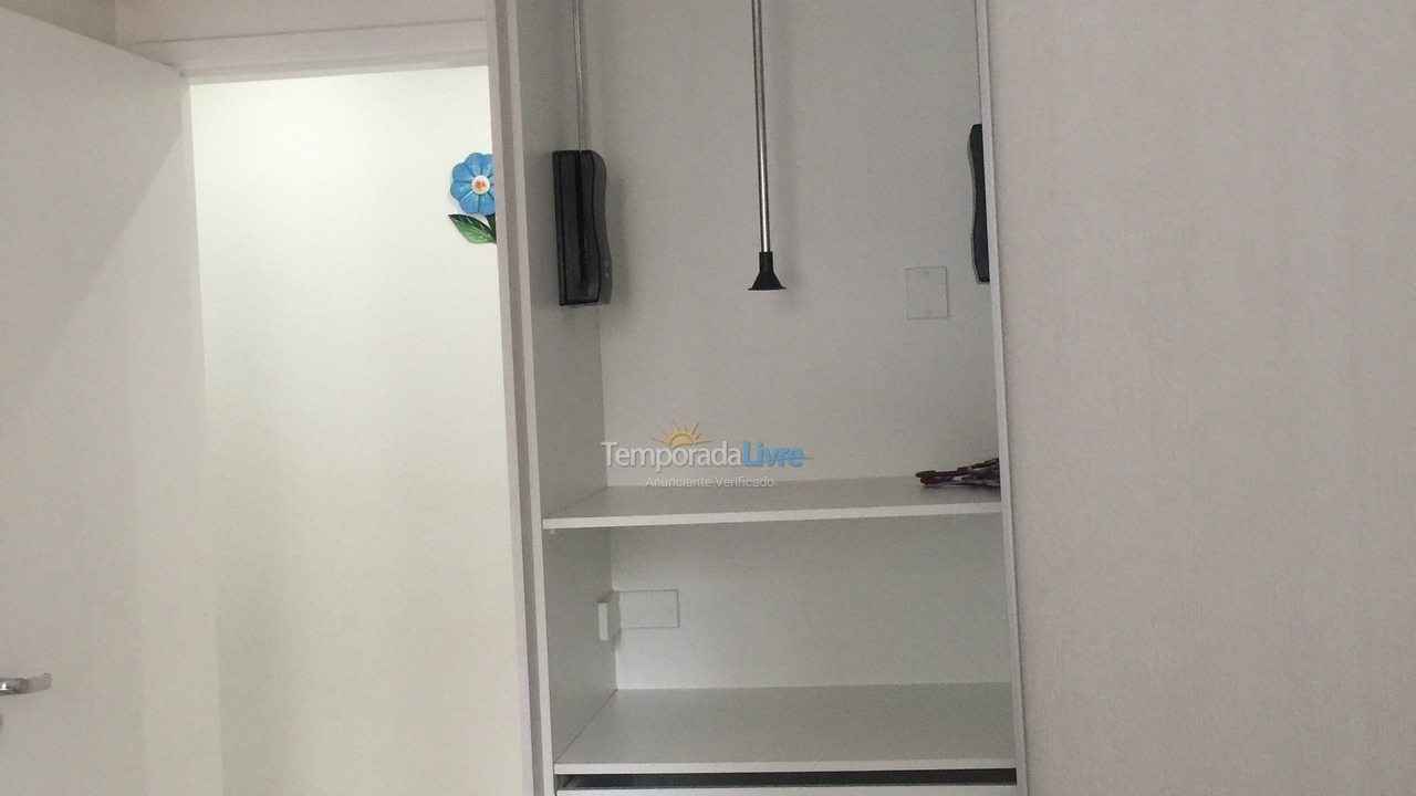 Apartment for vacation rental in Guarujá (Astúrias)