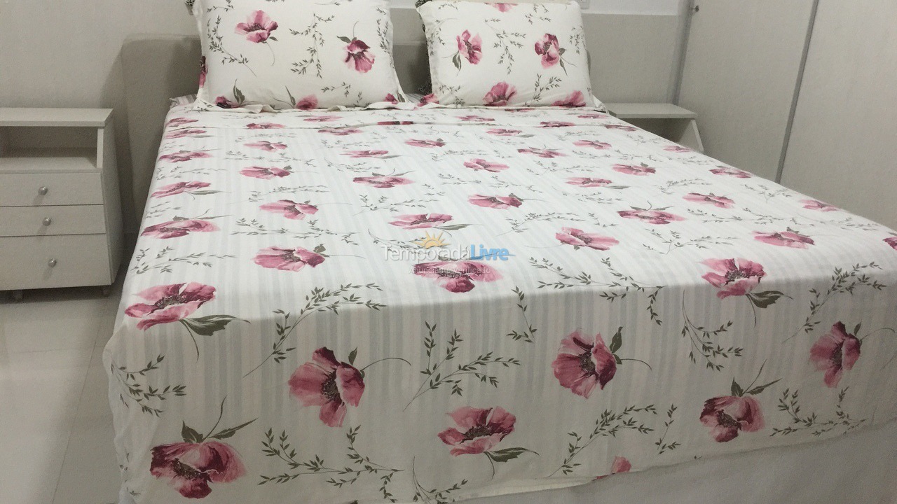 Apartment for vacation rental in Guarujá (Astúrias)