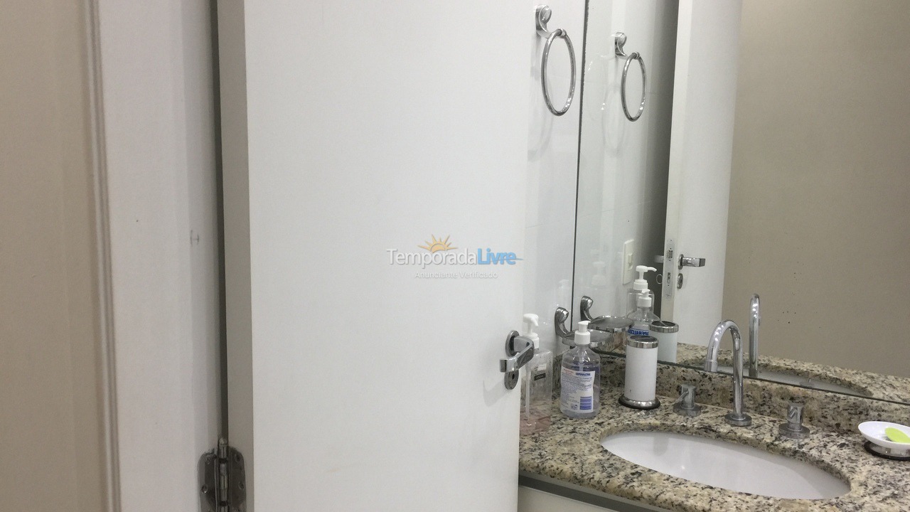 Apartment for vacation rental in Guarujá (Astúrias)