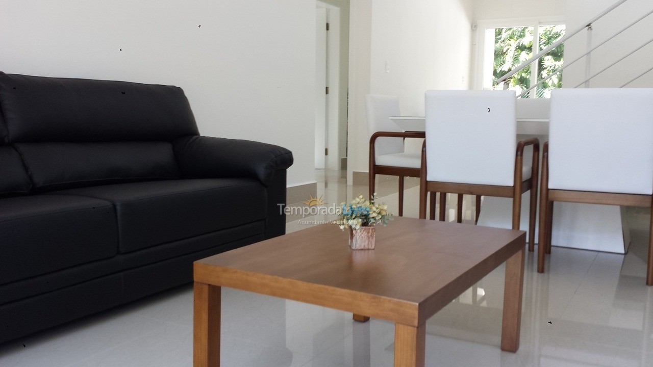 Casa para alquiler de vacaciones em Bertioga (Praia de Guaratuba)