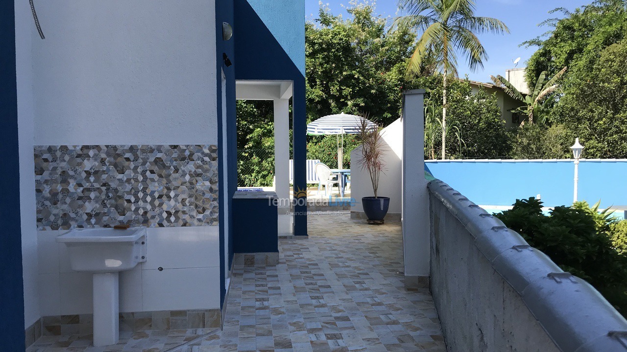 Casa para alquiler de vacaciones em Bertioga (Praia de Guaratuba)