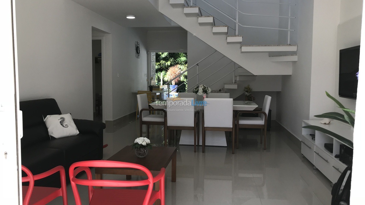 Casa para alquiler de vacaciones em Bertioga (Praia de Guaratuba)