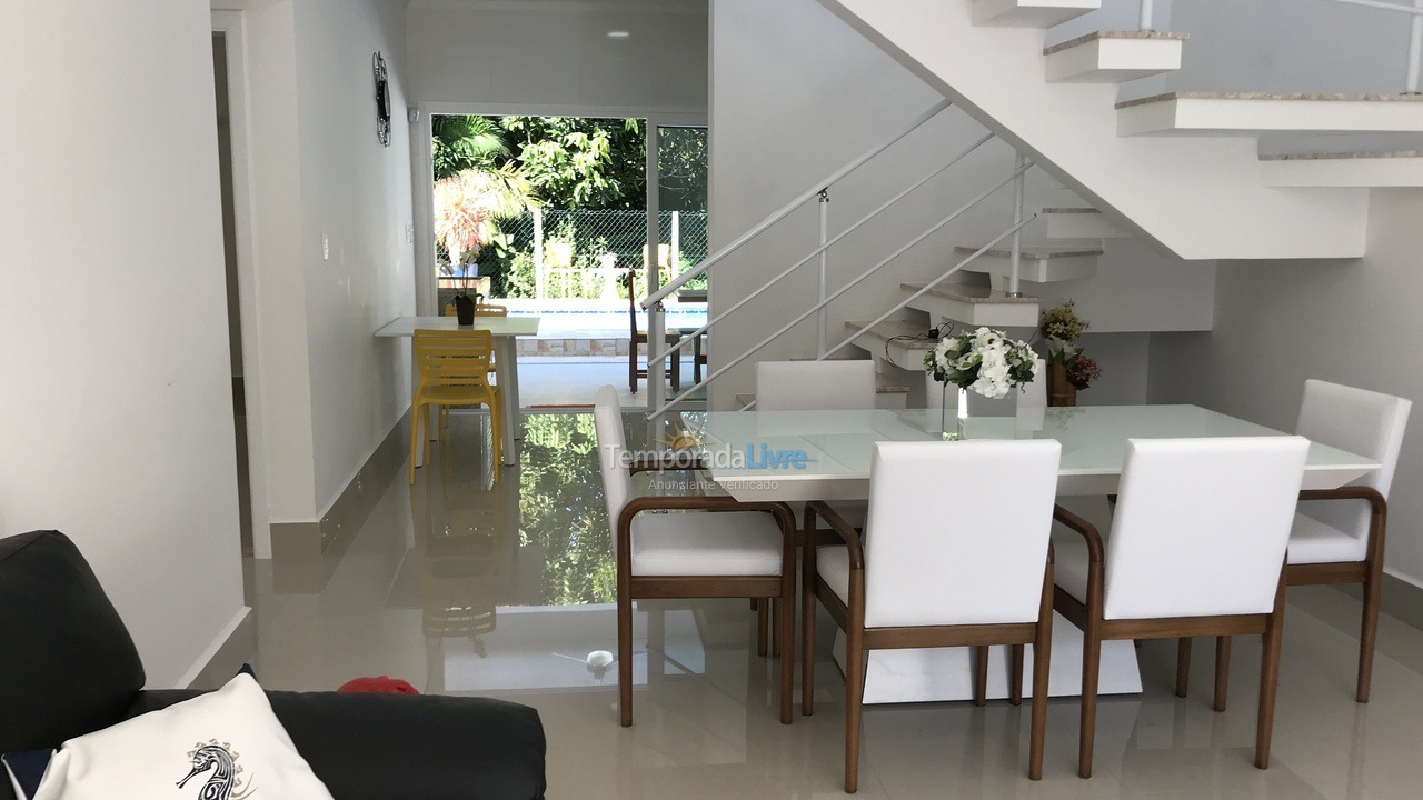 Casa para alquiler de vacaciones em Bertioga (Praia de Guaratuba)