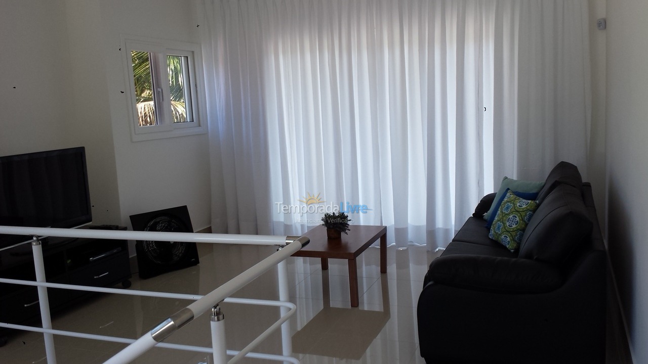 Casa para alquiler de vacaciones em Bertioga (Praia de Guaratuba)