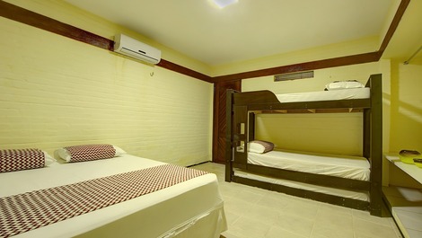 Linda Casa Próxima BEACH PARK - 15 pessoas a 200 m da Praia