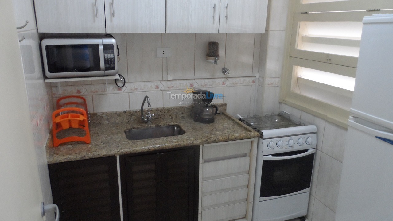 Apartamento para aluguel de temporada em Guarujá (Pitangueiras)