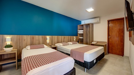 Casa Luxo BEACH PARK, 7 Suítes AR/TV-27 Pessoas à 50 metros da Praia