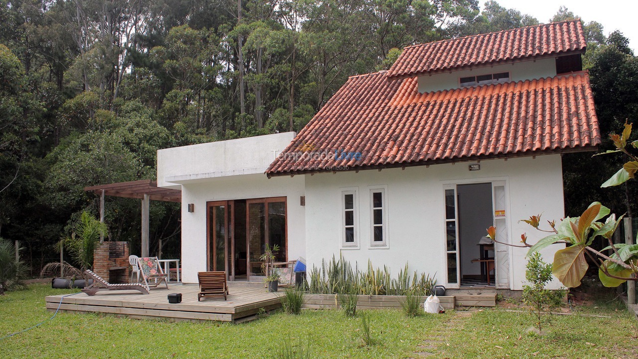 Casa para alquiler de vacaciones em Garopaba (Praia da Ferrugem)