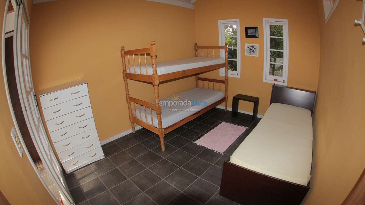 Casa para alquiler de vacaciones em Garopaba (Praia da Ferrugem)