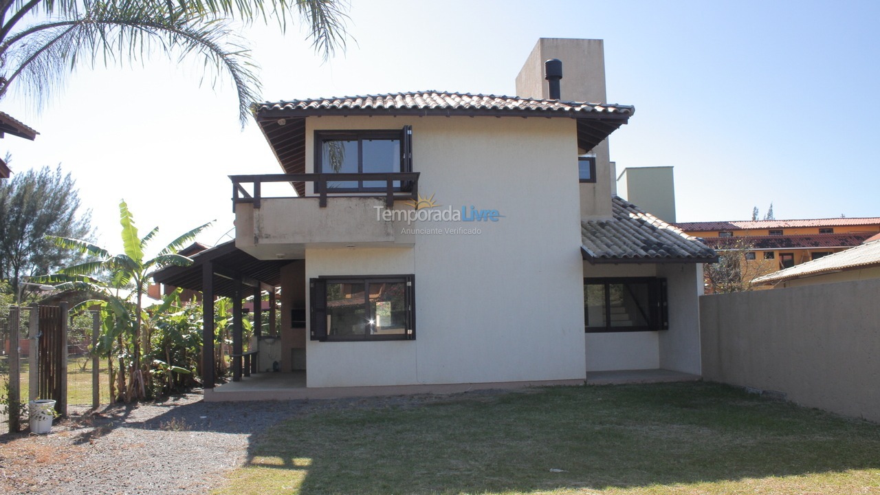 Casa para aluguel de temporada em Garopaba (Praia da Ferrugem)