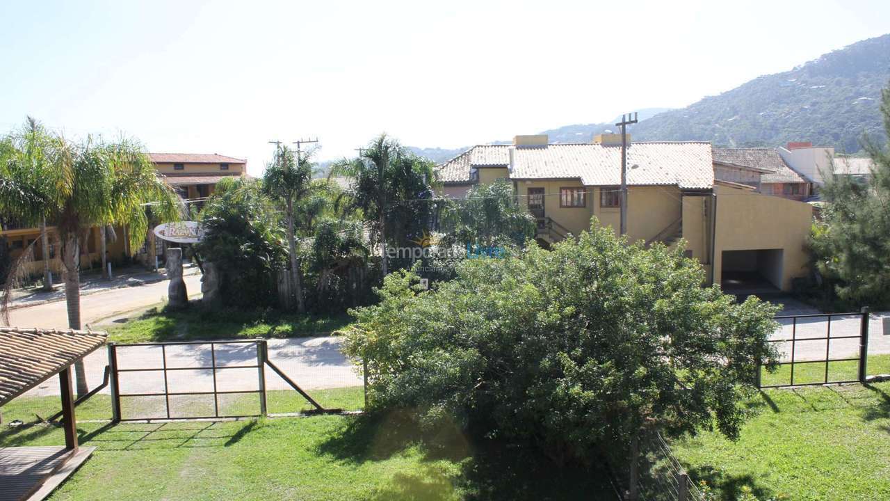 Casa para aluguel de temporada em Garopaba (Praia da Ferrugem)