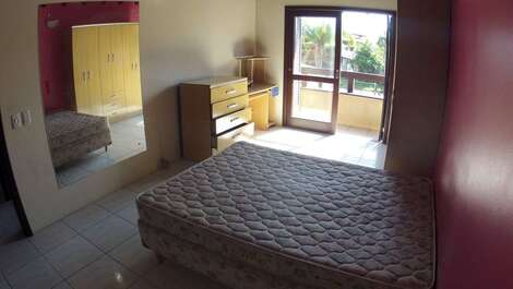 Casa c/ pátio privado p/10 pessoas na Praia da Ferrugem