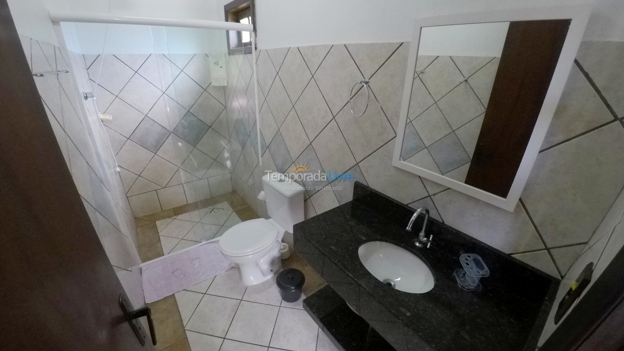 Casa para aluguel de temporada em Bombinhas (Praia de Bombas)