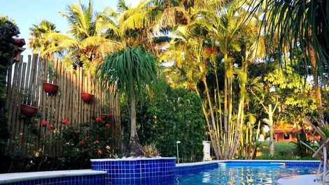 Piscina, Wi-Fi, Ar Condicionado, Condomínio Fechado - 450 m da praia