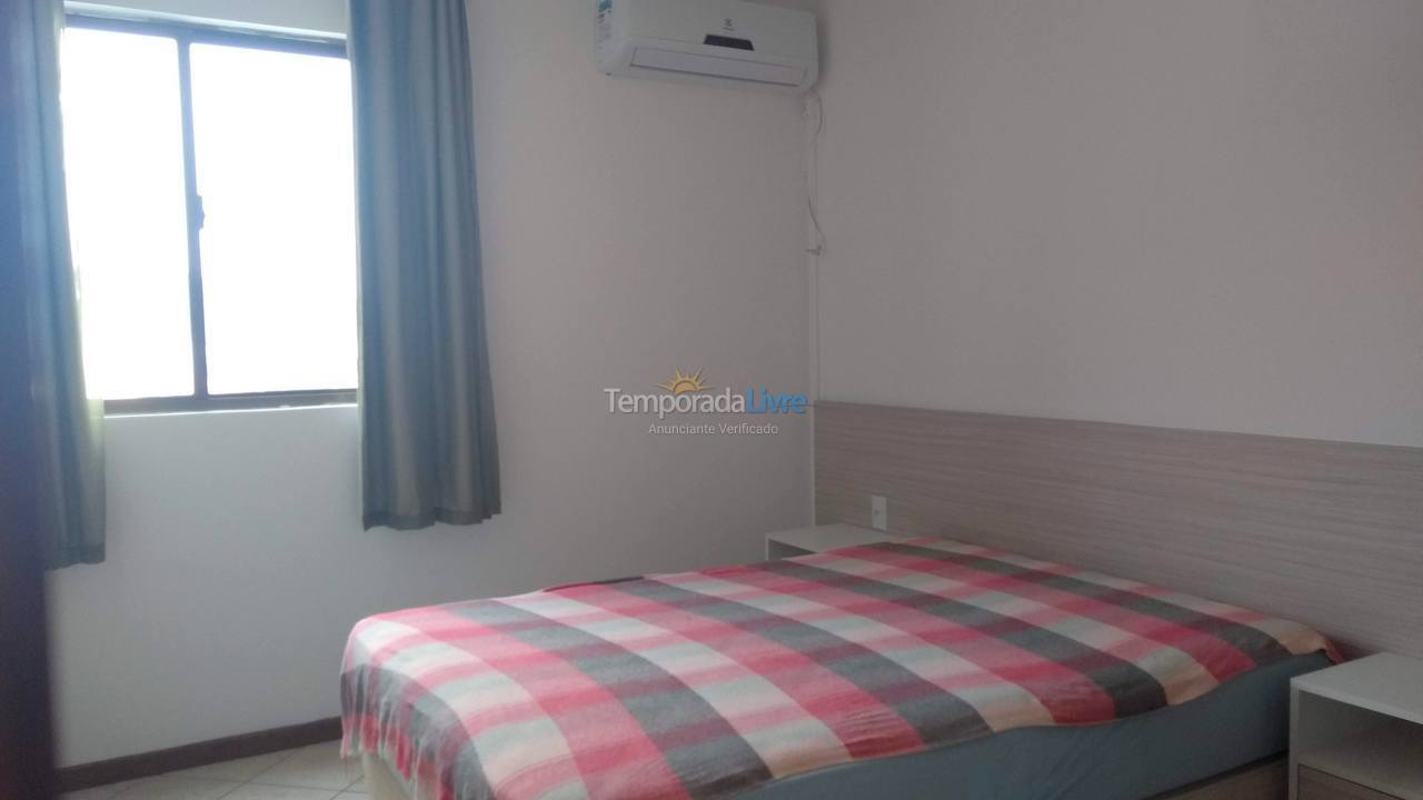 Apartment for vacation rental in Bombinhas (Praia de Bombinhas)