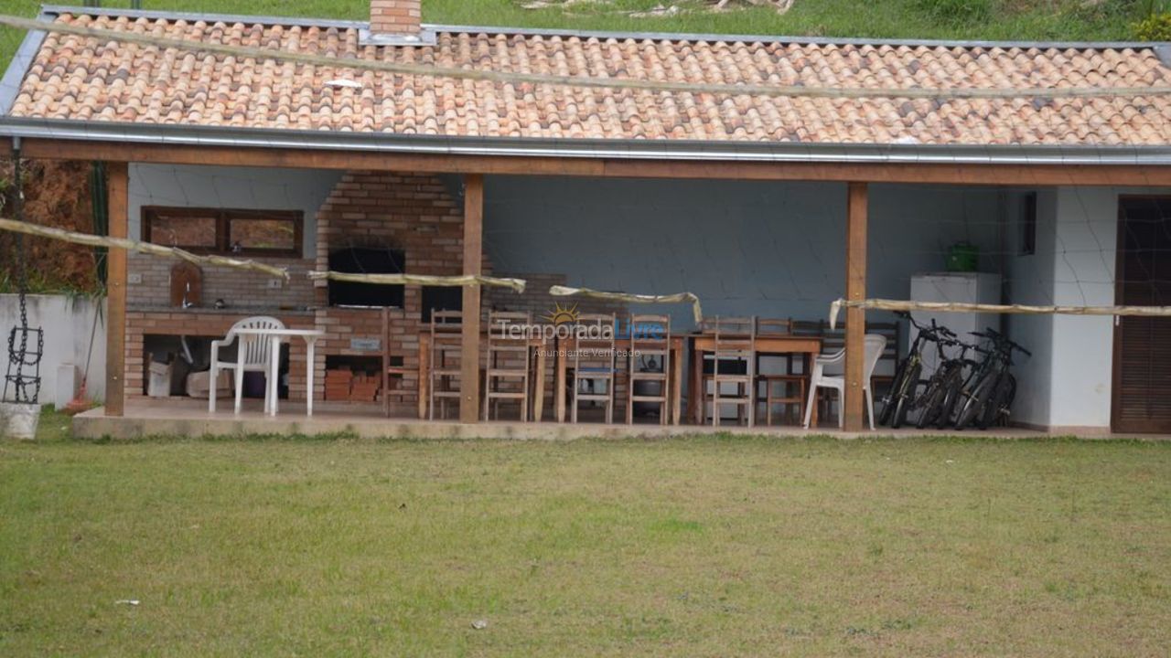 Casa para aluguel de temporada em águas de Lindóia (águas de Lindóia)
