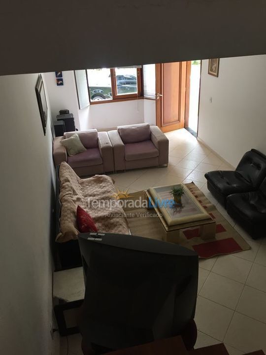 Casa para aluguel de temporada em águas de Lindóia (águas de Lindóia)