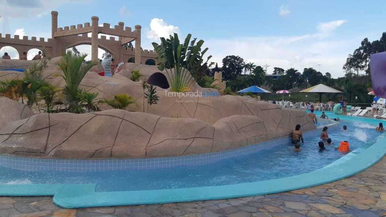 Casa para aluguel de temporada em águas de Lindóia (águas de Lindóia)