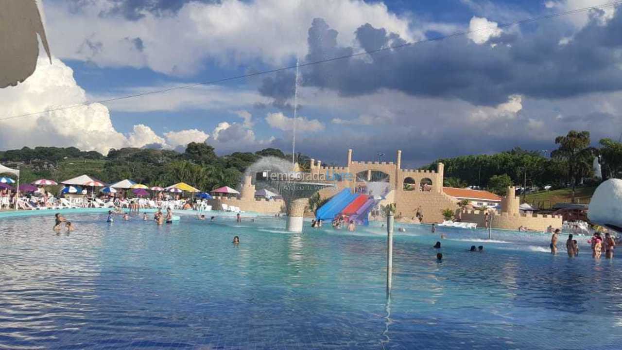 Casa para aluguel de temporada em águas de Lindóia (águas de Lindóia)